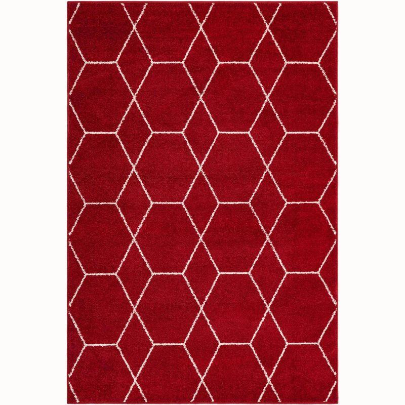 Red Trellis Frieze 4' x 6' Synthetic Easy-Care Rug