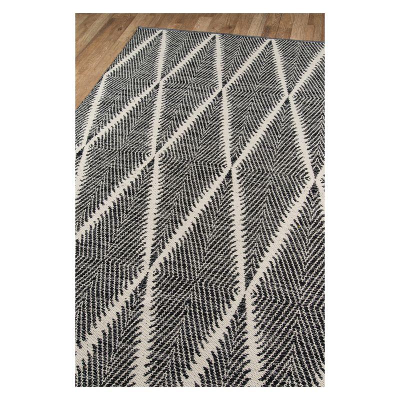 River Beacon Handwoven Indoor / Outdoor Rug by Erin Gates - 3'6" x 5'6"