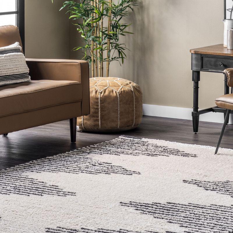 Beige and Gray 4' x 6' Reversible Shag Area Rug