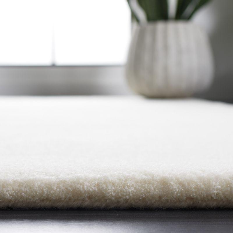 Fifth Avenue FTV128 Hand Tufted Area Rug - Ivory - 5'x5' - Safavieh.