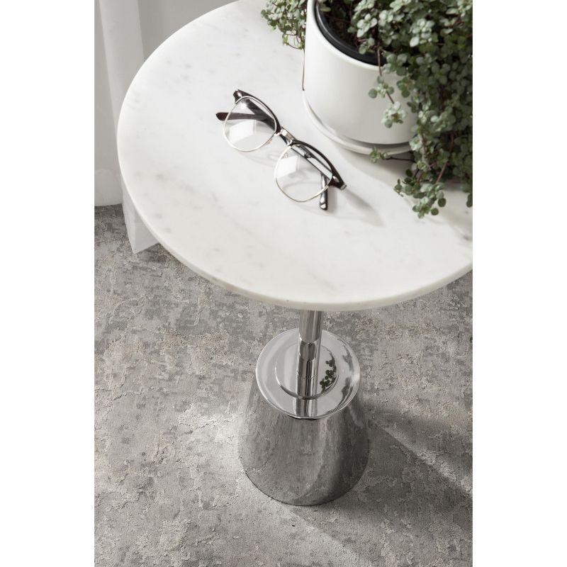 Tira 17'' White Marble and Silver Metal Round Side Table