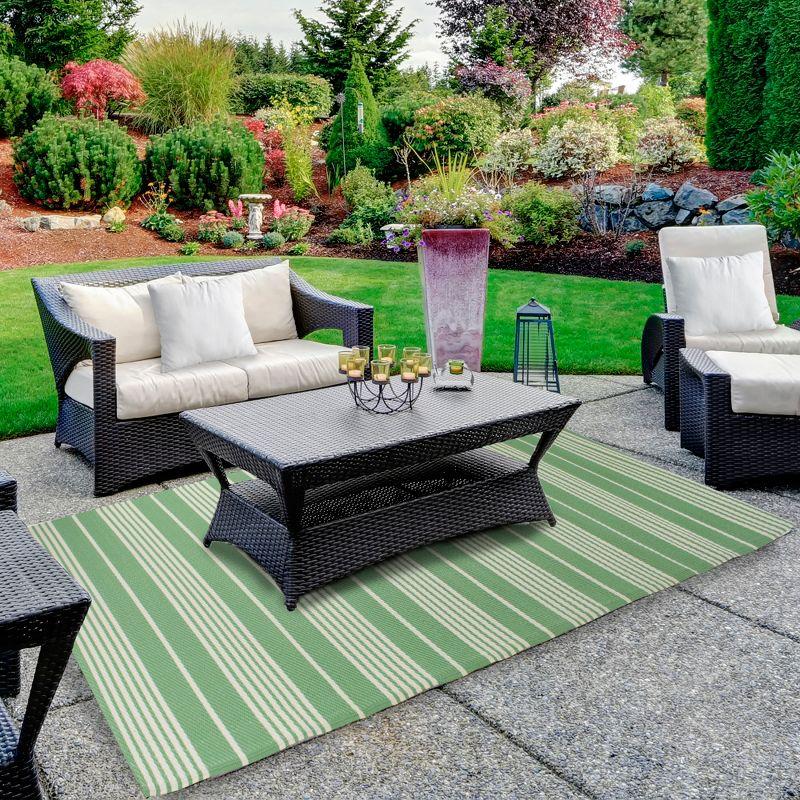 Green and White Striped Easy-Care Synthetic Outdoor Rug, 4' x 6'