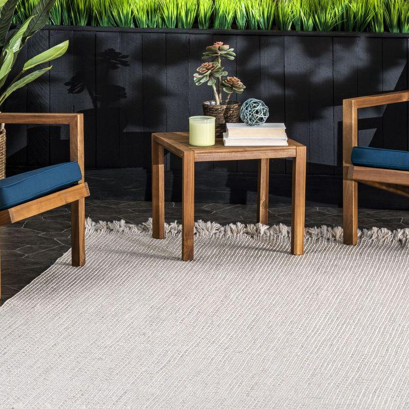 Nuloom Braided Courtney Tassel Indoor/Outdoor Area Rug, Square 6', Ivory