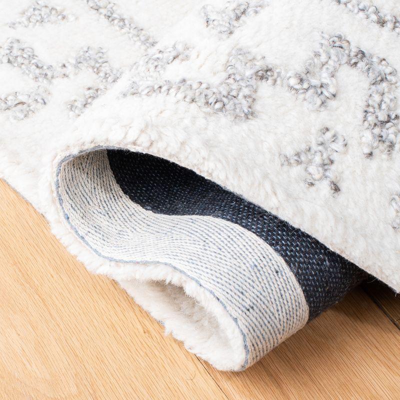 Casablanca CSB205 Hand Tufted Area Rug - Ivory/Gray - 8'9"x11'9" - Safavieh..