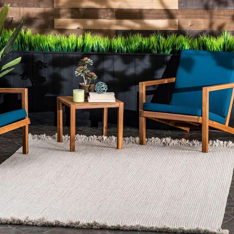 Nuloom Braided Courtney Tassel Indoor/Outdoor Area Rug, Square 6', Ivory