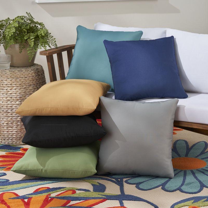 Mina Victory Aloha Solid Reversible 20" x 20" Indoor Outdoor Throw Pillow Grey