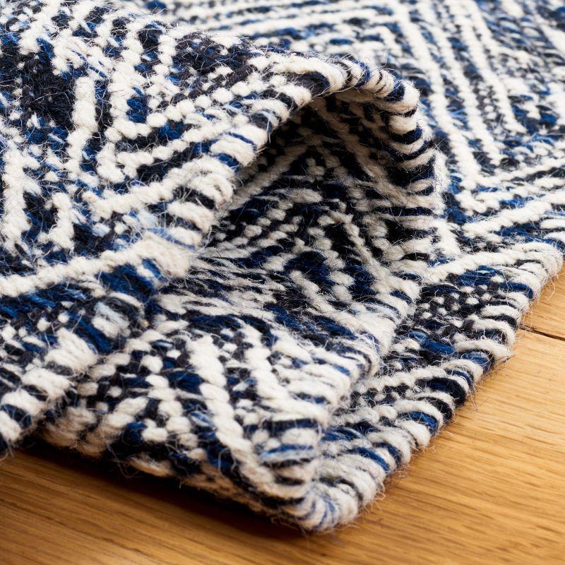 Kilim KLM401 Hand Woven Area Rug - Navy - 4'x6' - Safavieh