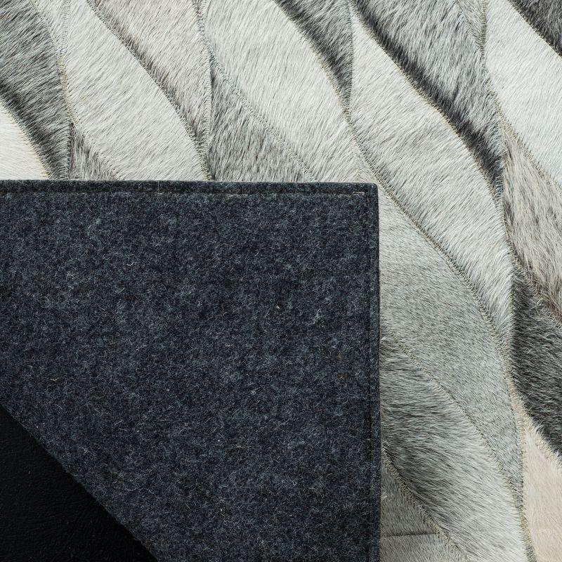 Studio Leather STL701 Hand Woven Indoor Accent Rug - Ivory/Grey - 3'x5' - Safavieh