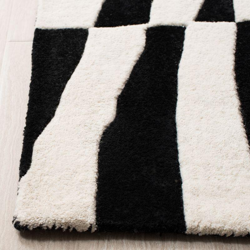 Soho Black Round Hand Tufted Wool & Viscose Rug - 7'6"