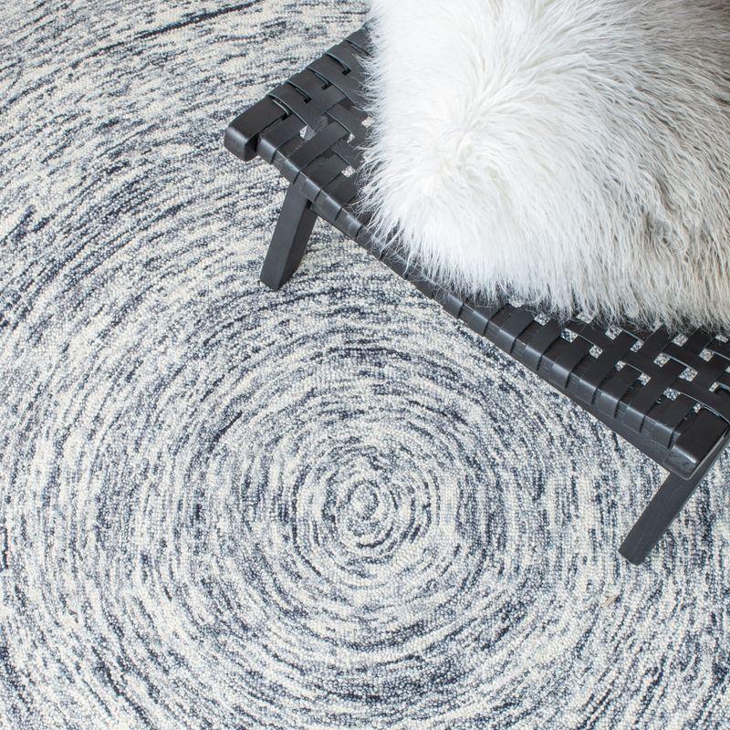 Ikat IKT633 Hand Tufted Area Rug - Silver/Grey - 6'x9' - Safavieh
