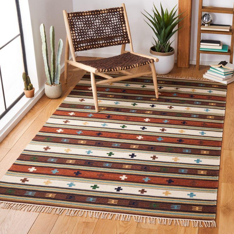 Kilim KLM710 Hand Woven Rugs - Safavieh