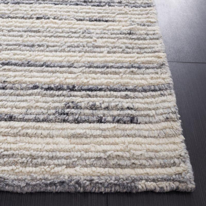 Casablanca CSB793 Hand Woven Indoor Area Rug - Grey/Ivory - 4'x6' - Safavieh