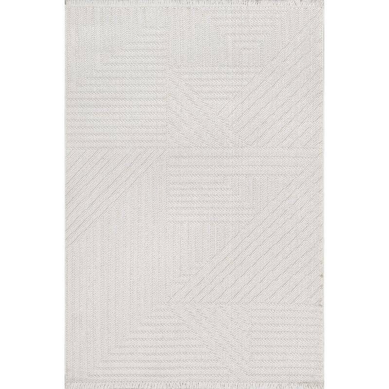 Makena Off-White Geometric High-Low 3' x 5' Area Rug