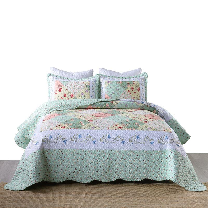 MarCielo Floral Quilt Set