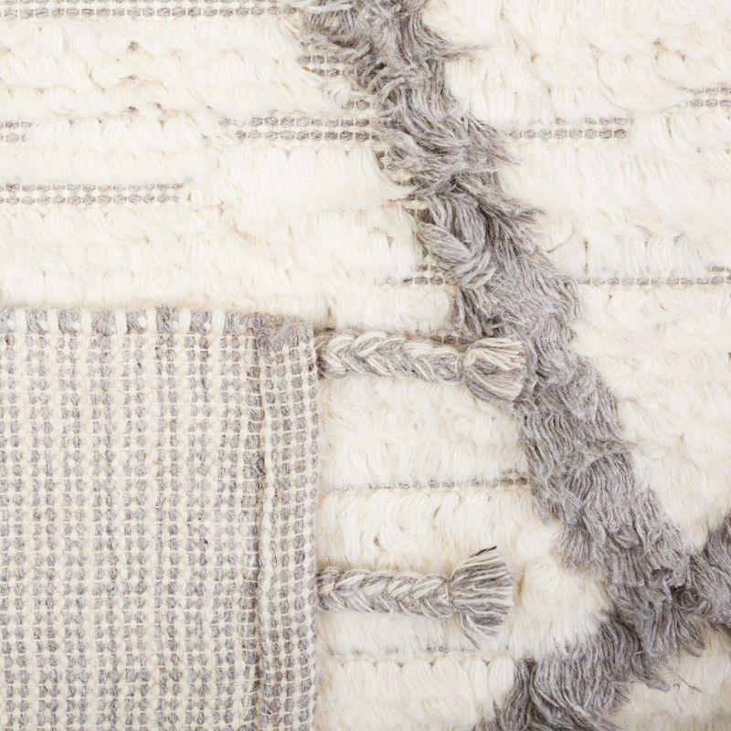 Kenya KNY954 Hand Woven Area Rug - Ivory/Gray - 5'x8' - Safavieh.
