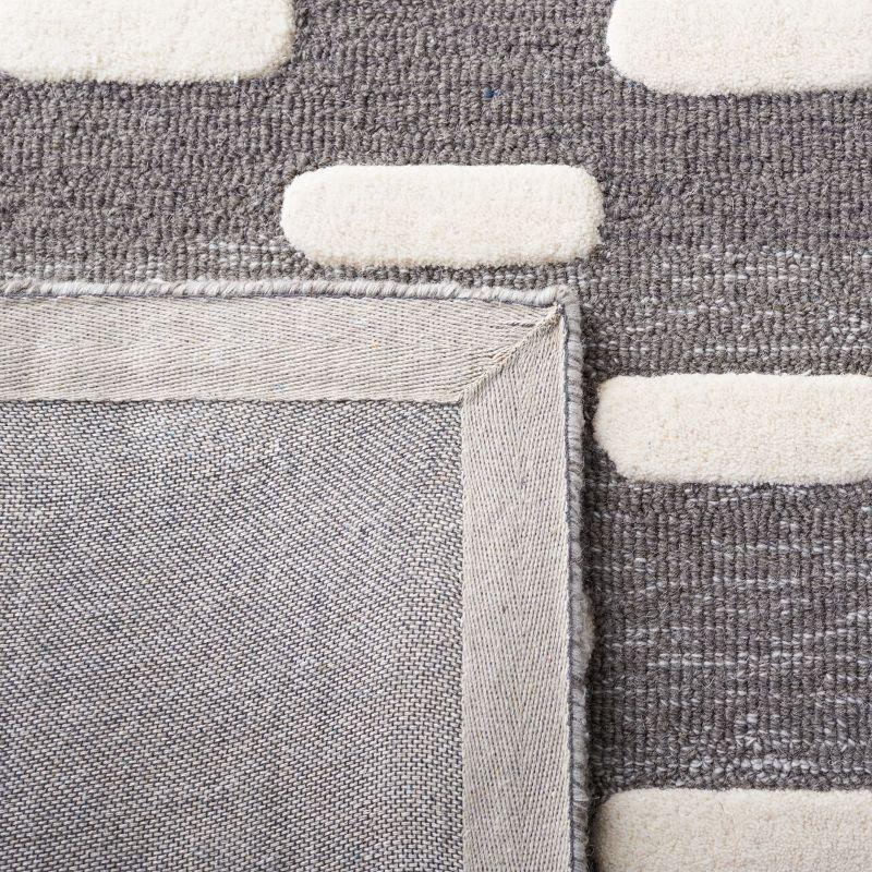 Metro MET882 Hand Tufted Area Rug  - Safavieh