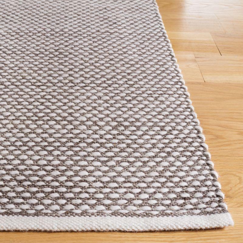 Vermont VRM650 Flat Weave Indoor Area Rug - Brown - 5'x8' - Safavieh