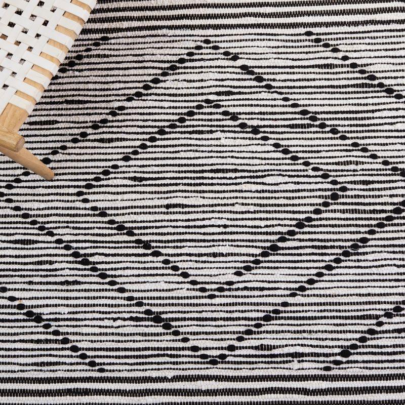 Striped Kilim STK200 Hand Woven Area Rug - Black/Ivory - 4'x6' - Safavieh.