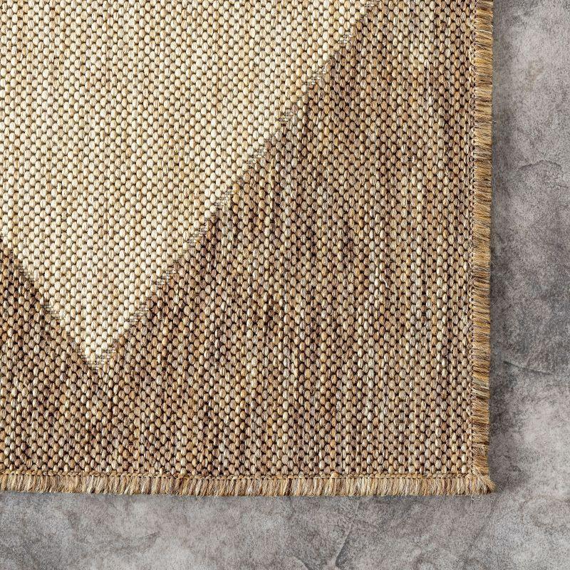 Beige and Brown Diamond Trellis Indoor/Outdoor Area Rug