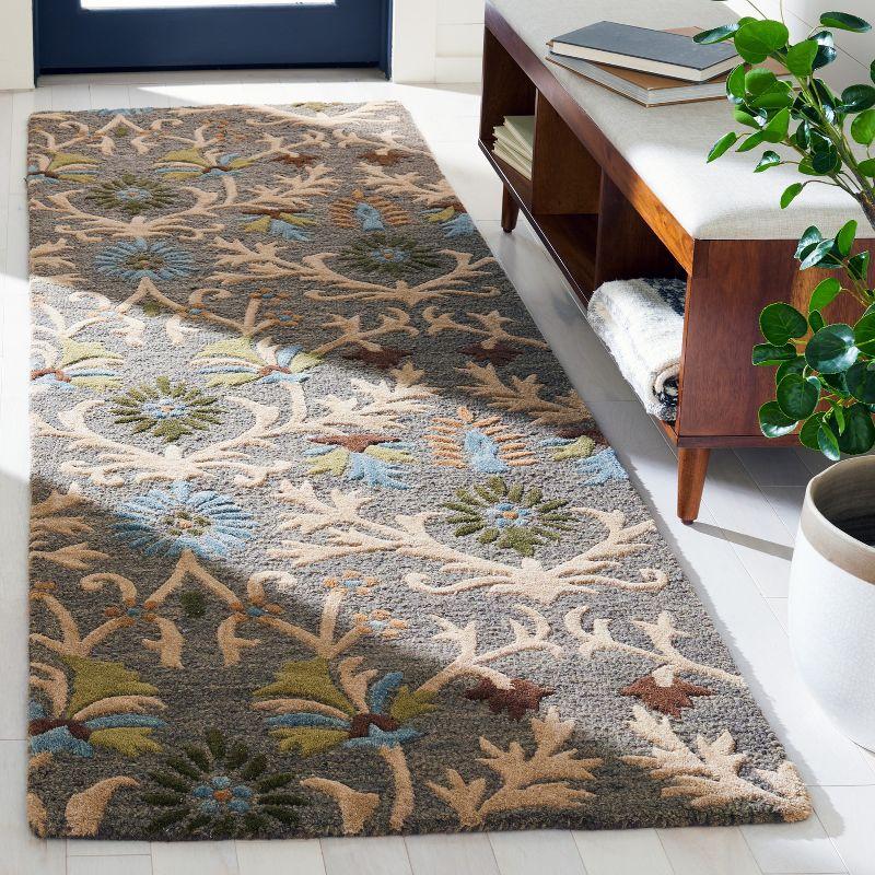 Cambridge CAM235 Hand Tufted Area Rug  - Safavieh