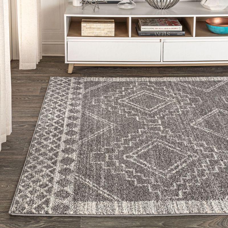 JONATHAN Y Amir Moroccan Beni Souk Gray/Cream 5 ft. x 8 ft. Area Rug