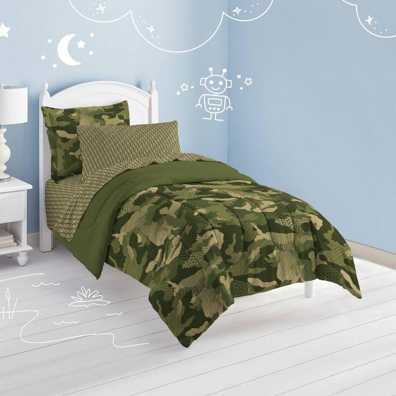 Dream Factory Geo Camo Comforter Set