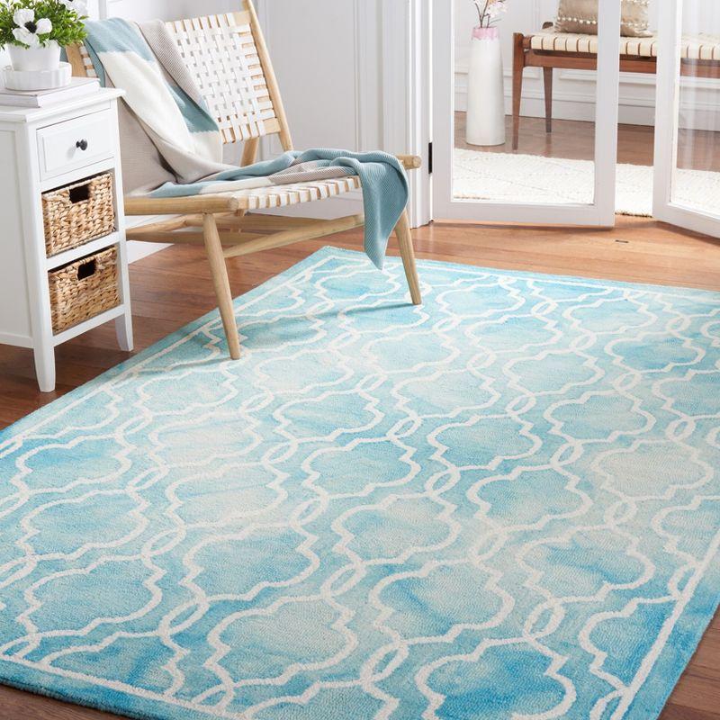 Turquoise and Ivory Hand-Tufted Wool Area Rug 4' x 6'