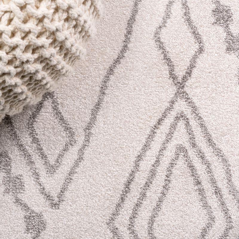 Woodacre Geometric Ivory/Gray Area Rug