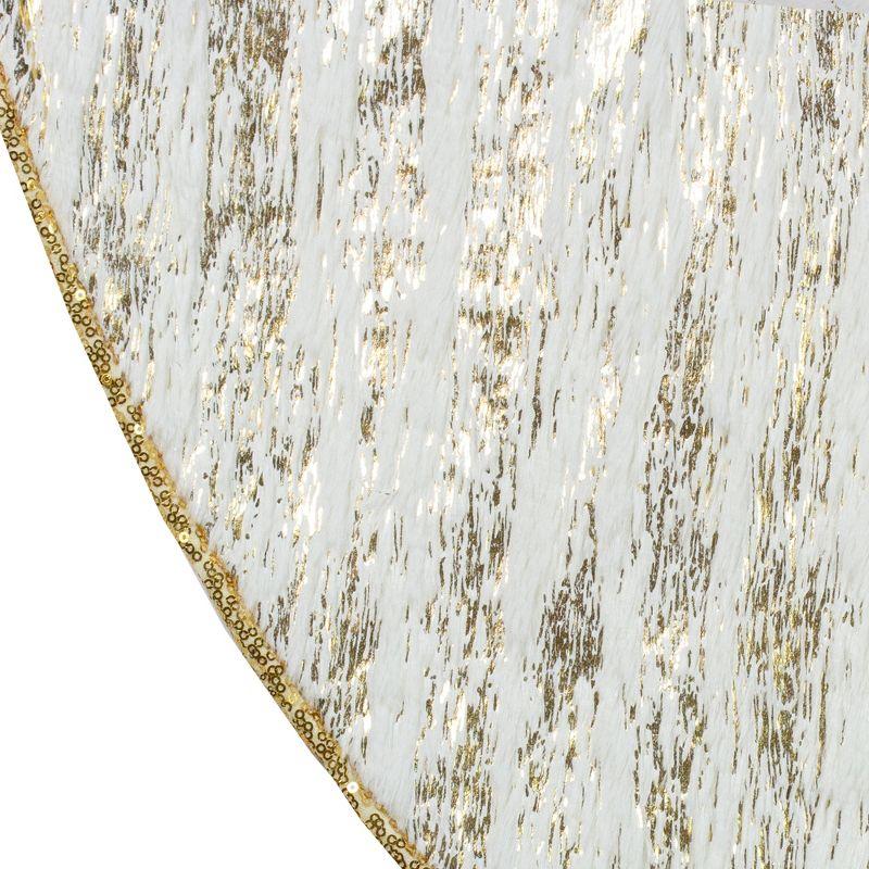 Northlight Seasonal 48" Ivory and Gold Wood Grain Pattern Christmas Tree Skirt