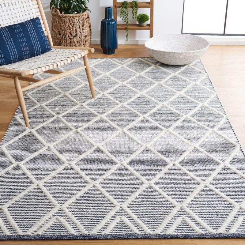 Natura NAT832 Hand Woven Area Rug - Navy/Ivory - 4'x6' - Safavieh.