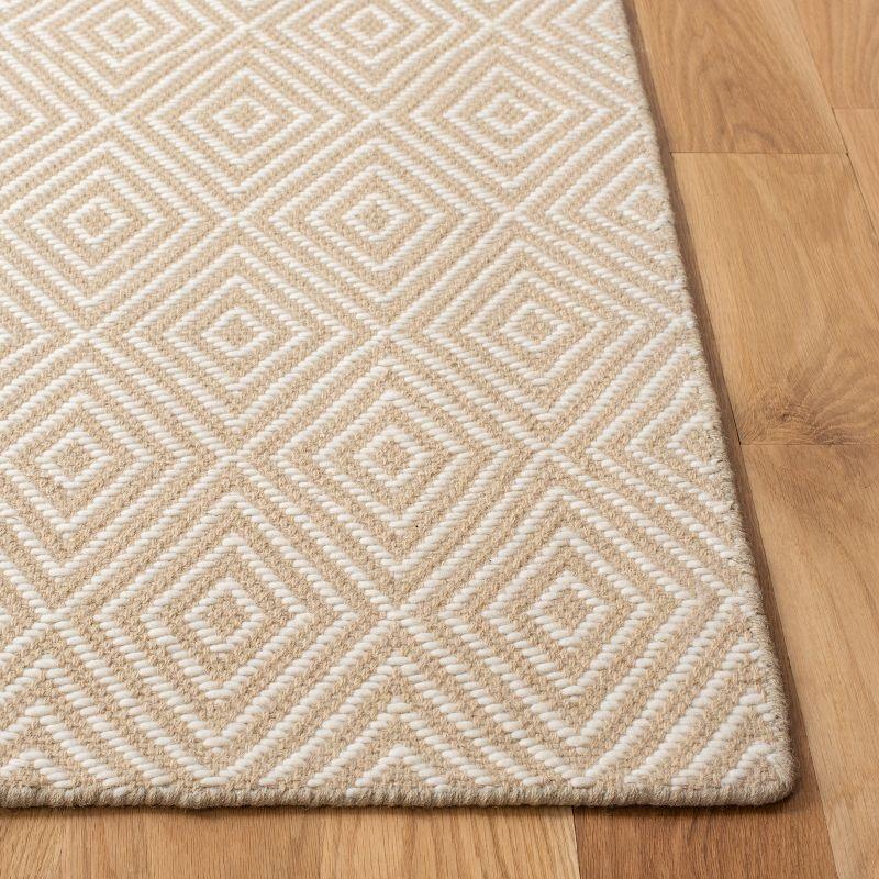 Wilton WIL715 Hand Hooked Area Rug  - Safavieh