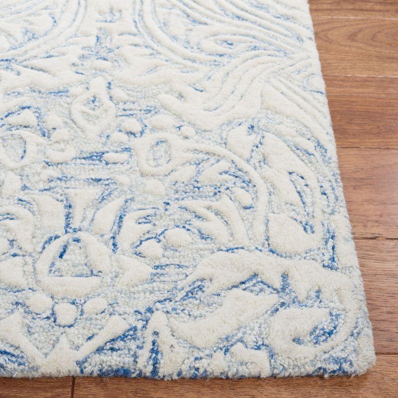 Hand-Tufted Floral Elegance Wool Area Rug - 4' x 6' Blue