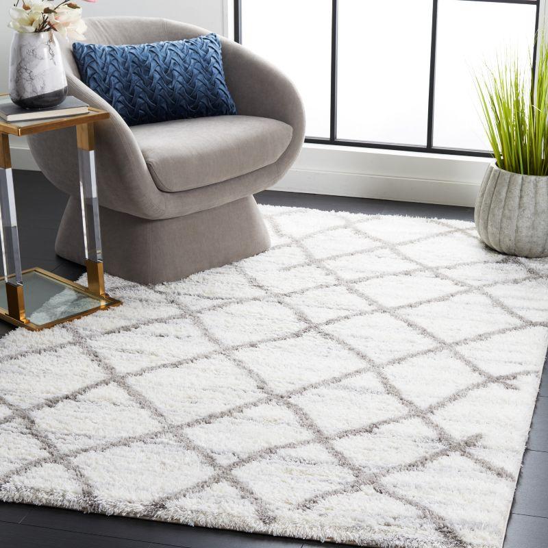 Tahoe Gray and White Geometric Shag Area Rug