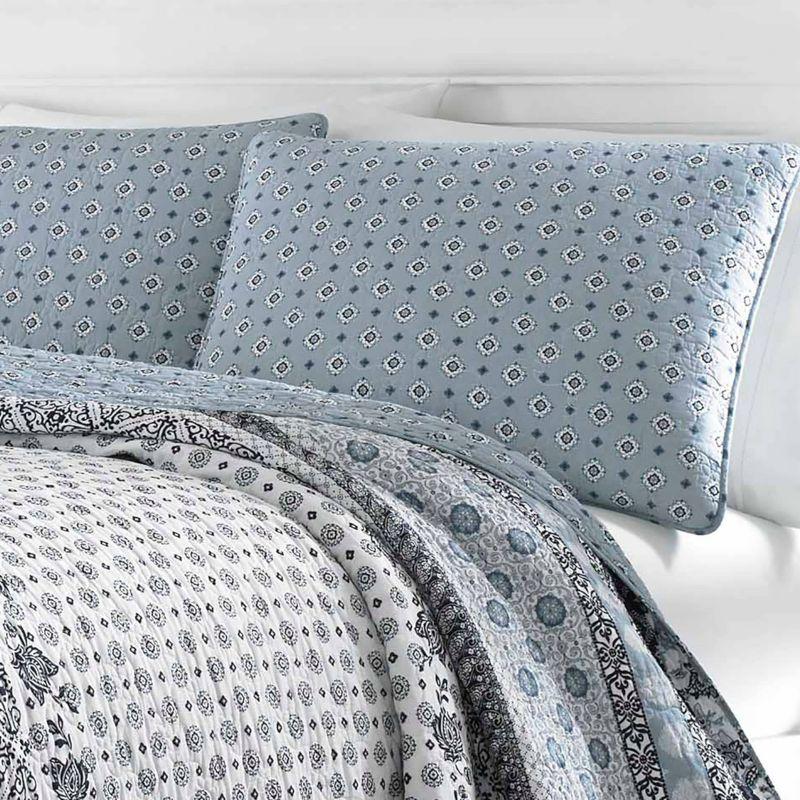 Stone Cottage Light Blue Bexley Quilt Set (Full/Queen): Includes 2 Shams, Pre Washed