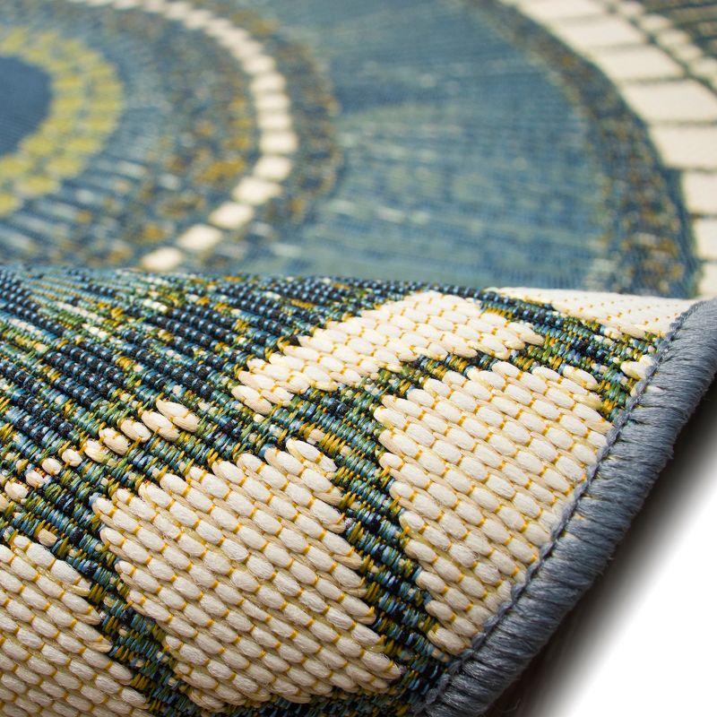 Azure Mosaic Elegance Round Indoor/Outdoor Rug