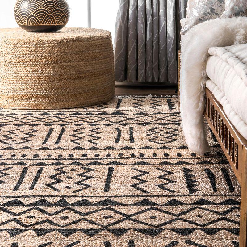 Handmade Adriana Cotton Tribal Fringe 4' x 6' Area Rug, Natural