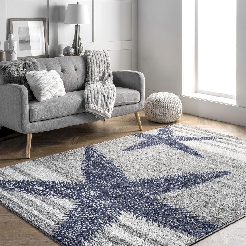 Coastal Charm Gray Stripe and Starfish 49" Wool-Blend Area Rug