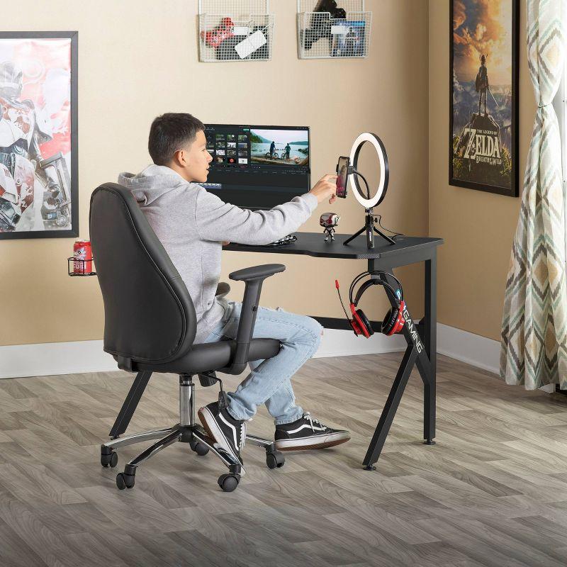 Saga PC Gaming Desk with Charging Hub