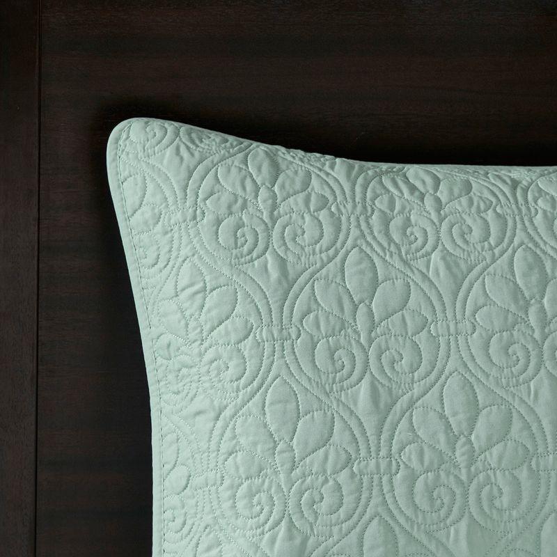 Quebec Reversible Bedspread Set