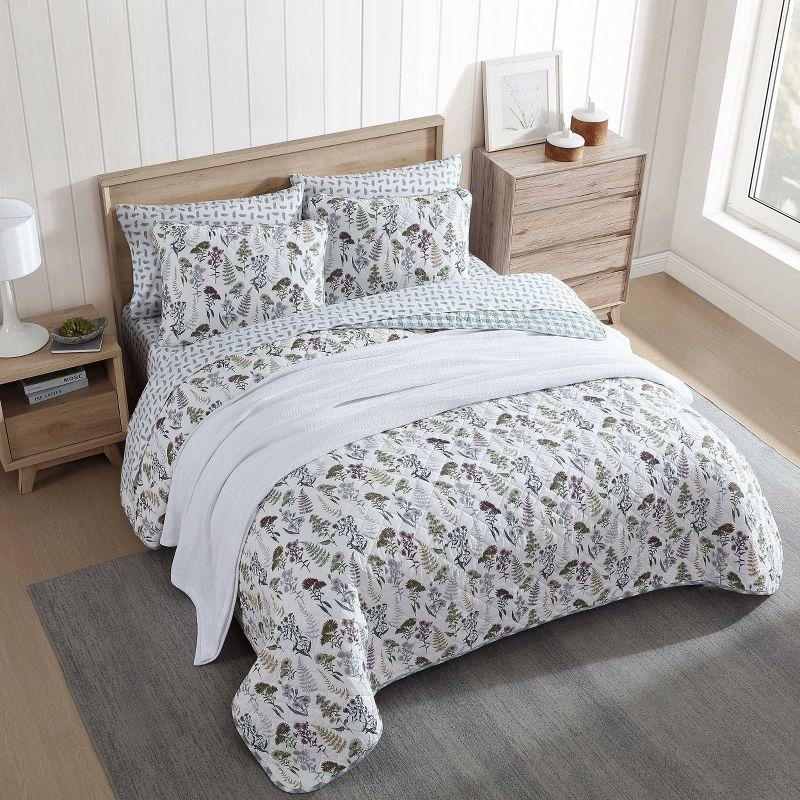 Eddie Bauer Eddie Bauer Flower Field Cotton Reversible Green Quilt Set