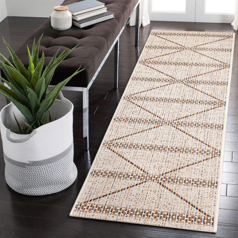 Liora Manne Avena Diamond Stripe Indoor/Outdoor Rug Ivory 1'11" x 7'6"