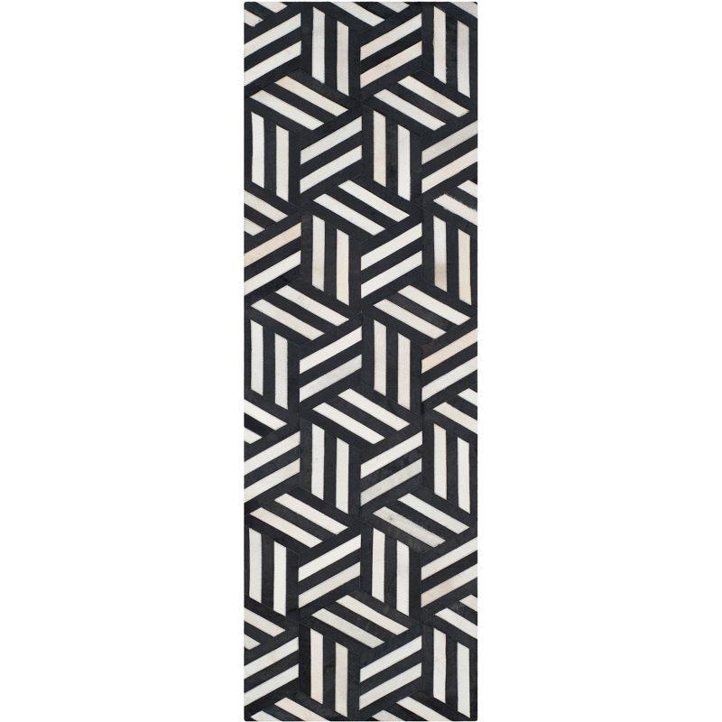 Studio Leather STL219 Hand Woven Indoor Runner Rug - Ivory/Black - 2'3"x11' - Safavieh