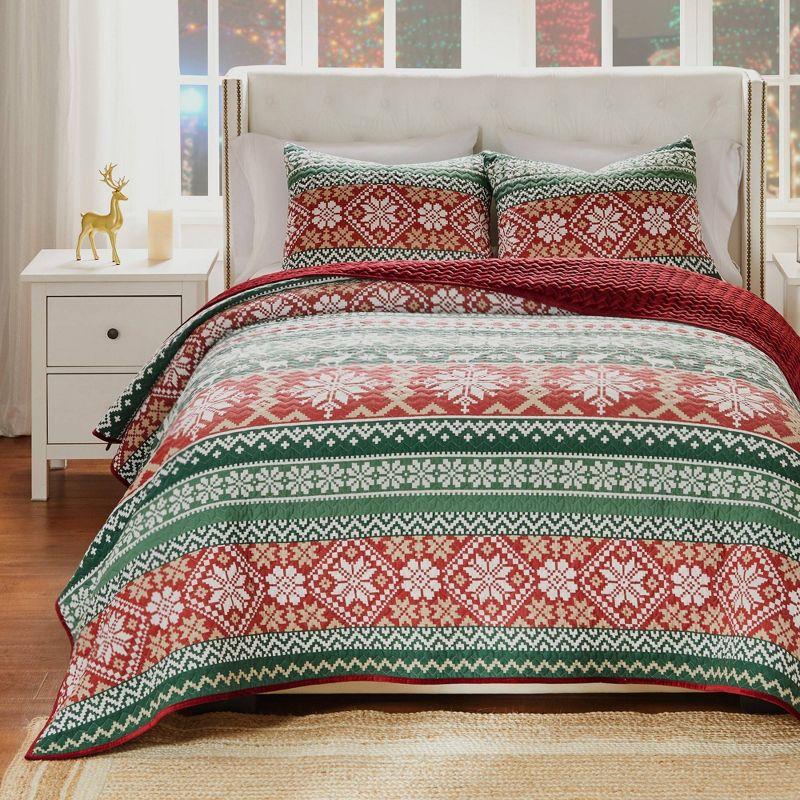 Fair Isle Holiday Quilt Set