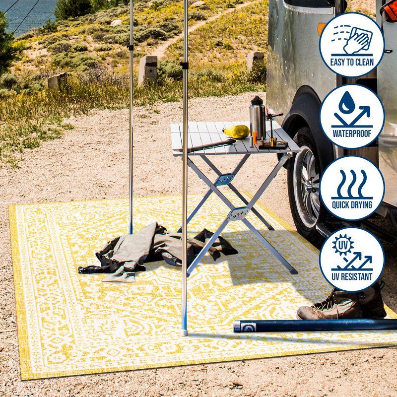 9' x 12' Sinjuri Medallion Textured Weave Indoor/Outdoor Area Rug, Yellow/Cream - JONATHAN Y