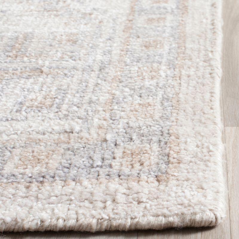 Safavieh Moharaja Hand Knotted Bamboo Silk Oriental Rug