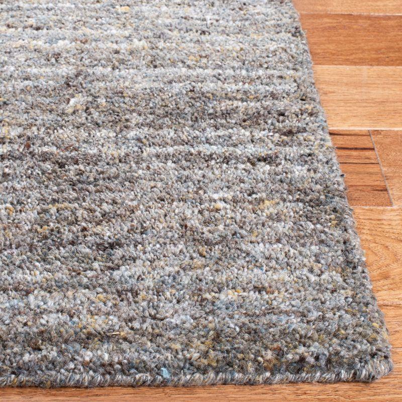 Himalaya HIM413 Handmade Area Rug - 4'x6' - Grey/Olive - Safavieh