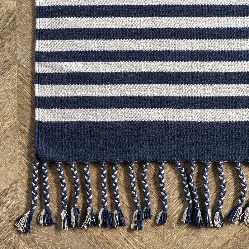 Nuloom Rowen Striped Cotton Tassel Area Rug