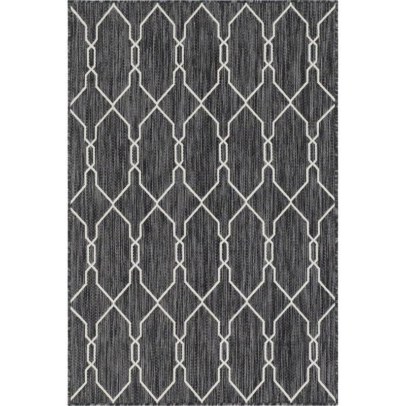 Unique Loom 4' 1 x 6' 1 Rectangle Indoor/Outdoor Trellis Charcoal Area Rug