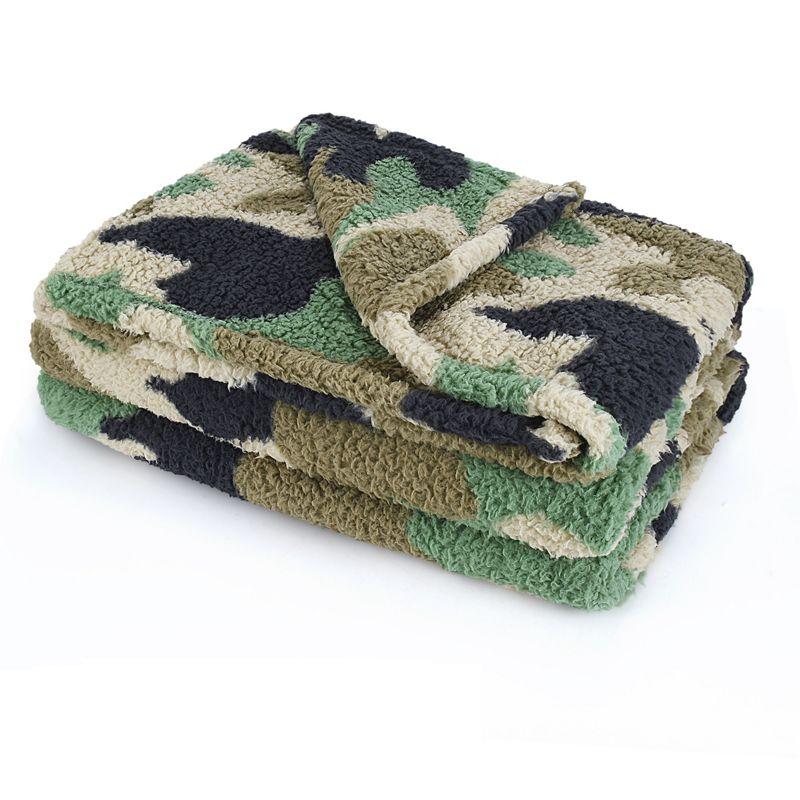 Catalonia Catalonia Camo Sherpa Throw Blanket, Fuzzy Snuggle Blanket for Camping Traveling Couch Bed, 50x60 inches