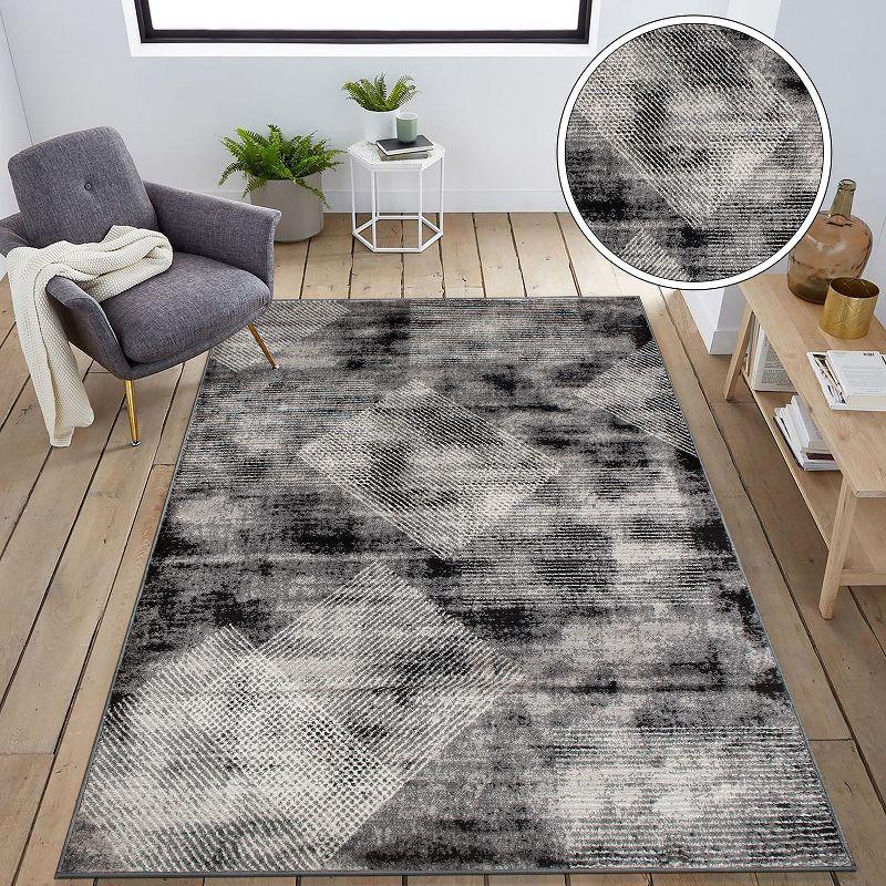 Gray Geometric 5' x 7' Synthetic Area Rug